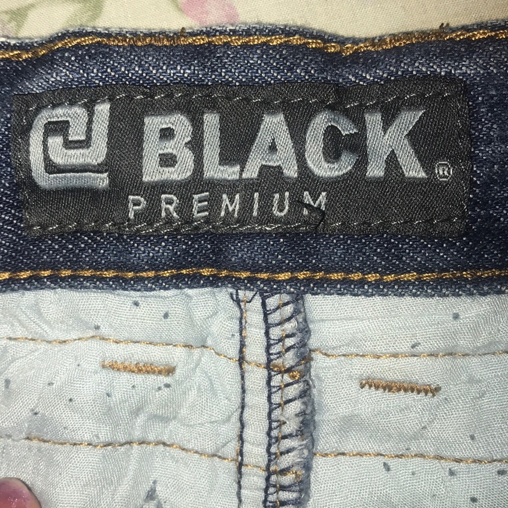 Jeans - Picture 3 of 6